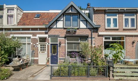 Te koop: Foto Woonhuis aan de Oranjestraat 34 in Alphen aan den Rijn