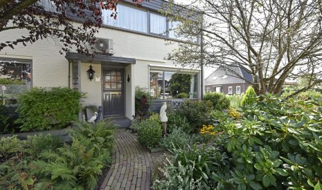 Te koop: Foto Woonhuis aan de Bloemenstraat 33 in Ter Aar