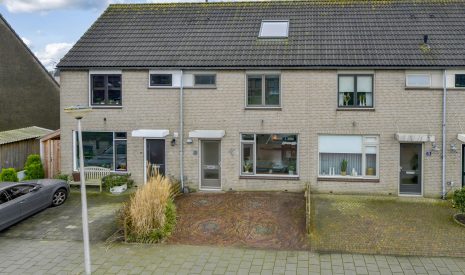 koop  Zevenhoven  Jacob van den Damstraat 23 – Hoofdfoto