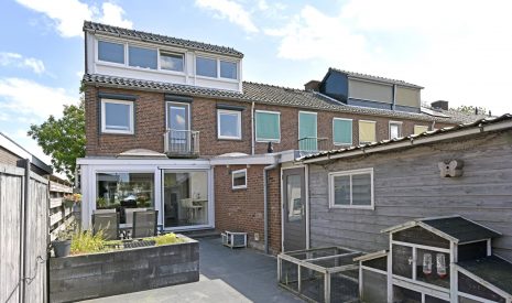 Te koop: Foto Woonhuis aan de P. van Schravendijkstraat 2 in Ter Aar