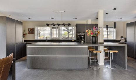 Te koop: Foto Woonhuis aan de Quadriviumlaan 33 in Alphen aan den Rijn