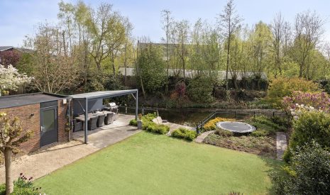 Te koop: Foto Woonhuis aan de Quadriviumlaan 33 in Alphen aan den Rijn