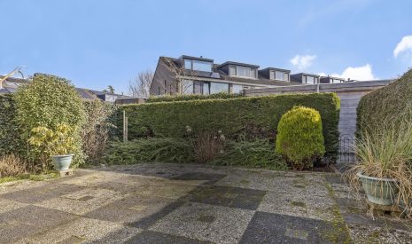 Te koop: Foto Woonhuis aan de Helmhof 17 in Alphen aan den Rijn